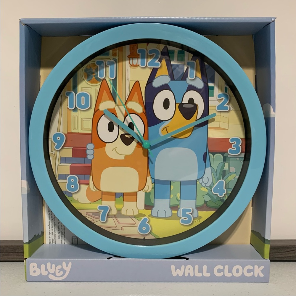 Bluey and Bingo Analog Wall Clock-New in Box